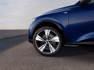 AUDI Q5 Sb TDI qu.2,0  L4150/D7UA7