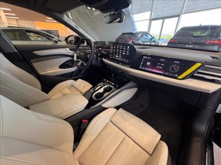 AUDI A6 Avant TDI 150 kW S tronic quattro S line edition