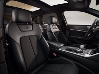 AUDI A6 Avant 40 2.0 TDI quattro ultra S tronic S line edition