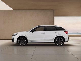 AUDI Q2 35 TDI S tronic Identity Black