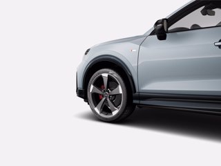 AUDI Q2 35 TDI quattro S tronic Identity Black