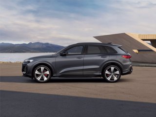 AUDI Q5 e-hybrid 220 kW S tronic quattro S Line Edition