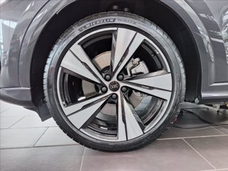 AUDI Q5 e-hybrid 220 kW S tronic quattro S Line Edition