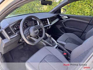 AUDI A1 sportback 30 1.0 tfsi identity black 116cv s-tronic