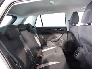 SKODA Kamiq 1.0 tsi selection 95cv