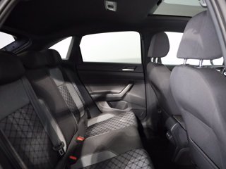 VOLKSWAGEN Taigo 1.0 tsi r-line 110cv