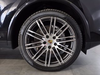 PORSCHE Cayenne 3.0 platinum edition tiptronic