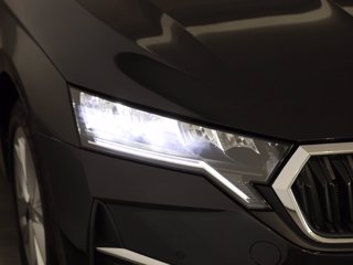 SKODA Octavia wagon 2.0 tdi executive 150cv dsg