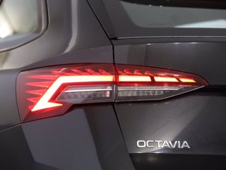 SKODA Octavia wagon 2.0 tdi executive 150cv dsg