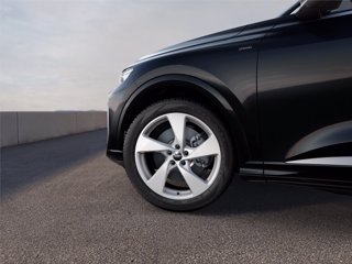 AUDI Q5 e-hybrid 220 kW S tronic quattro S Line Edition