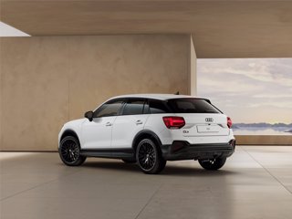 AUDI Q2 30 TDI Identity Black