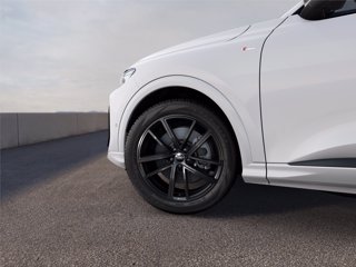 AUDI Q5 TDi 150 kW mHEV+ S tronic quattro S line edition