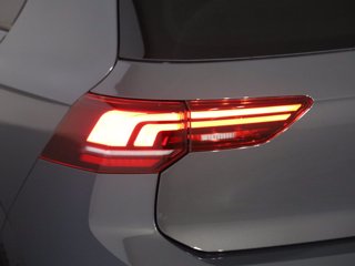 VOLKSWAGEN Golf 1.5 tsi ehybrid life 204cv dsg