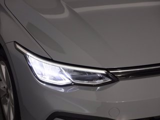 VOLKSWAGEN Golf 1.5 tgi life 130cv dsg