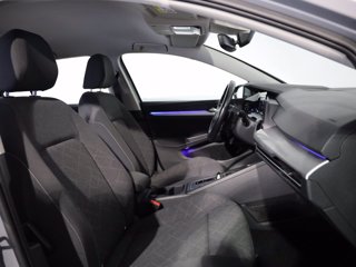 VOLKSWAGEN Golf 1.5 tgi life 130cv dsg