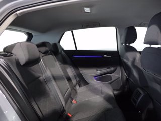 VOLKSWAGEN Golf 1.5 tgi life 130cv dsg