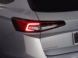 SKODA Superb wagon 2.0 tdi selection 150cv dsg