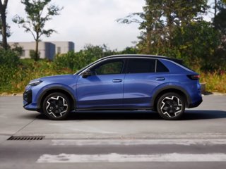 VOLKSWAGEN T-Roc 1.5 eTSI ACT 150 CV DSG R-Line
