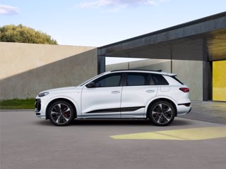 AUDI Q6 e-tron quattro S line edition