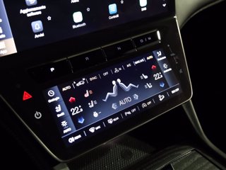 MASERATI Grecale 2.0 mhev modena 330cv auto