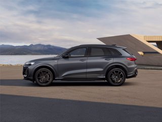 AUDI Q5 TDi 150 kW mHEV+ S tronic quattro S line edition