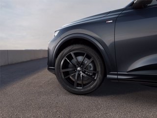 AUDI Q5 TDi 150 kW mHEV+ S tronic quattro S line edition