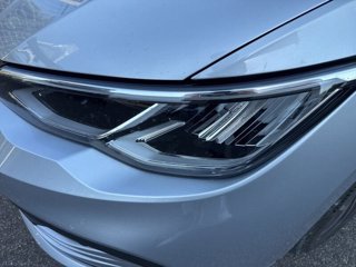 VOLKSWAGEN Golf 1.5 TGI DSG Life