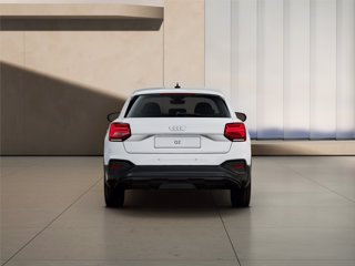 AUDI Q2 30 TDI Business