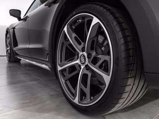 PORSCHE Taycan cross turismo 4