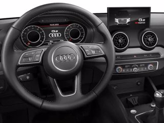 AUDI Q2 30 TFSI Business Advanced