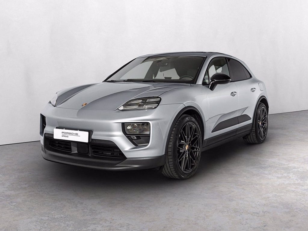 PORSCHE Macan 4
