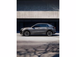 VOLKSWAGEN T-Roc 1.5 eTSI ACT 150 CV DSG R-Line