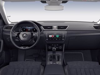 SKODA Superb 2.0 TDI DSG Wagon Style