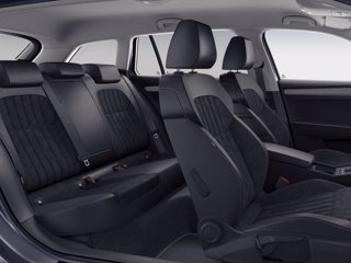 SKODA Superb 2.0 TDI DSG Wagon Style