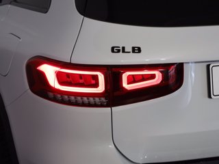MERCEDES Glb 180 d premium auto